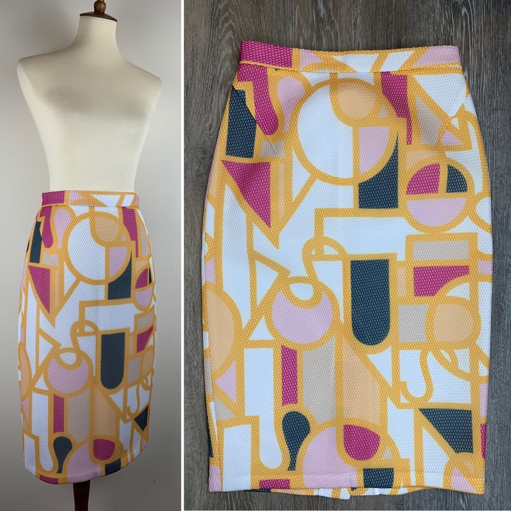 Ulta-modern Raoul Mesh Puzzle Print Pencil Skirt